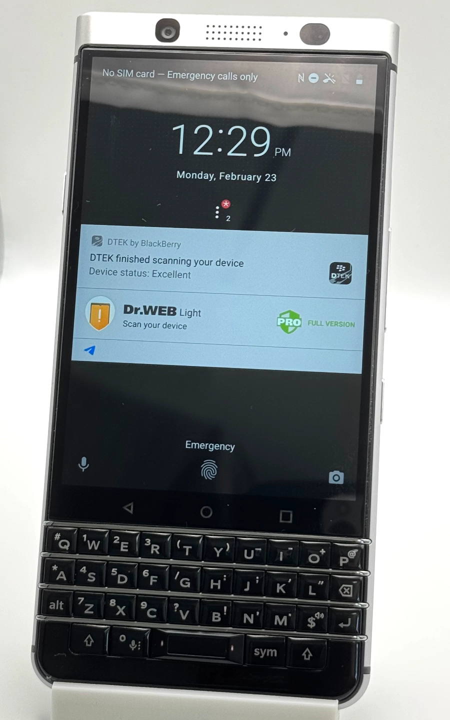 BlackBerry KEYone — фото 1